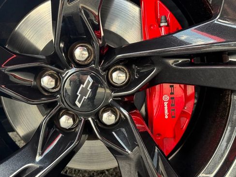 Used 2022 Chevrolet Camaro SS RWD image 11