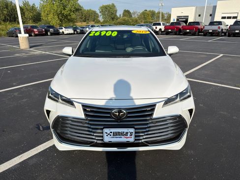 Used 2019 Toyota Avalon Limited w/ Advanced Safety Package FWD image 9