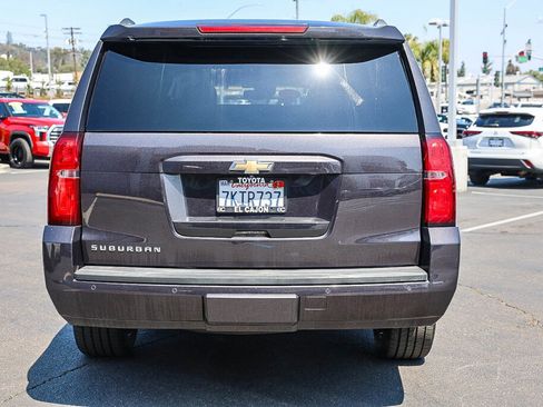 Used 2015 Chevrolet Suburban LT w/ Luxury Package RWD image 23