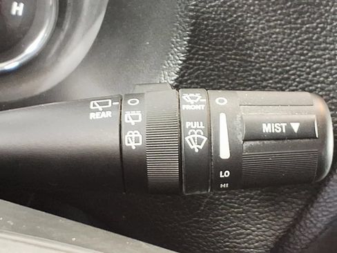 Used 2013 Jeep Wrangler Unlimited Sahara w/ Connectivity Group AWD/4WD image 16