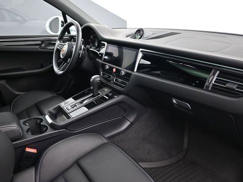 Certified 2026 Porsche Macan S AWD/4WD image 14