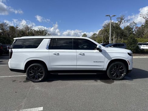 New 2026 Chevrolet Suburban LT w/ Comfort Package image 2