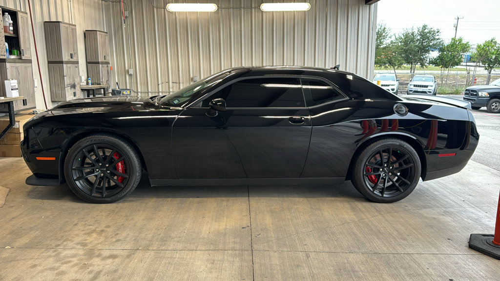Used 2023 Dodge Challenger SRT Hellcat RWD image 11