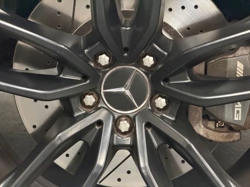 Used 2019 Mercedes-Benz GLC 63 AMG 4MATIC image 17