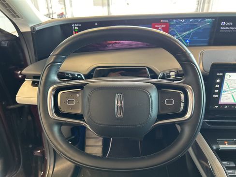 Used 2024 Lincoln Nautilus Reserve image 21