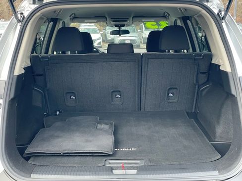 Certified 2023 Nissan Rogue SV AWD/4WD image 34