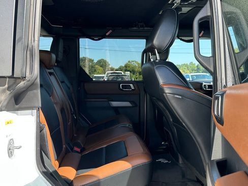 Used 2022 Ford Bronco Outer Banks w/ Sasquatch Package image 29