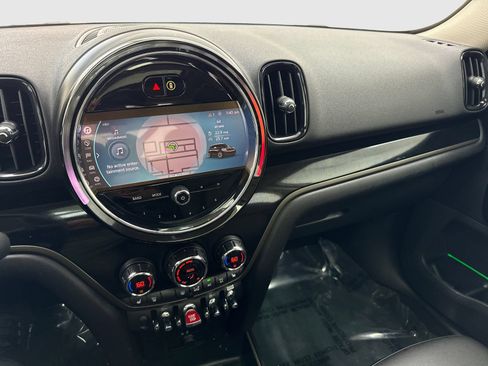 Used 2024 MINI Cooper Countryman S w/ Premium Package FWD image 24
