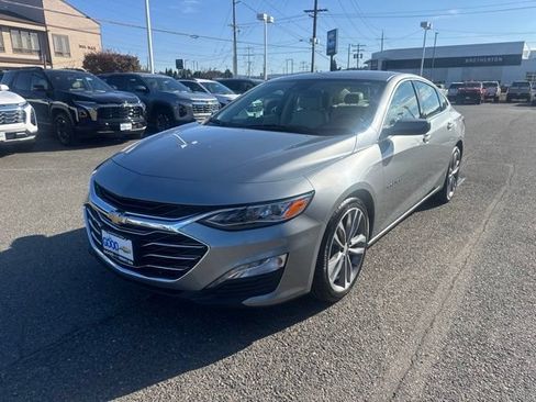 Used 2024 Chevrolet Malibu LT FWD image 1