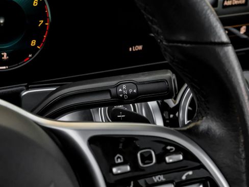 Used 2021 Mercedes-Benz GLB 250 4MATIC w/ Premium Package image 20