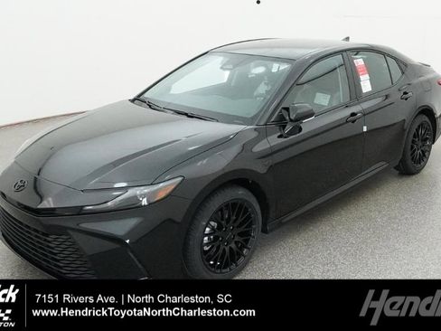New 2026 Toyota Camry LE FWD image 1