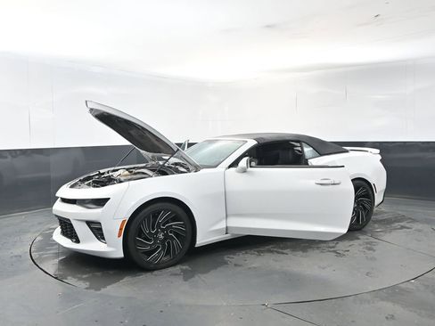 Used 2017 Chevrolet Camaro SS image 27