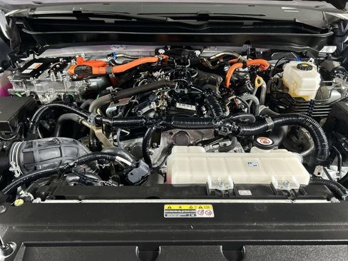 Used 2025 Toyota Tacoma 4x4 Double Cab Hybrid image 11
