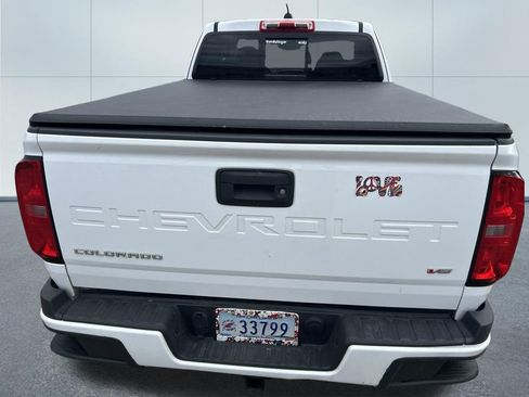 Used 2022 Chevrolet Colorado LT w/ LT Convenience Package AWD/4WD image 7