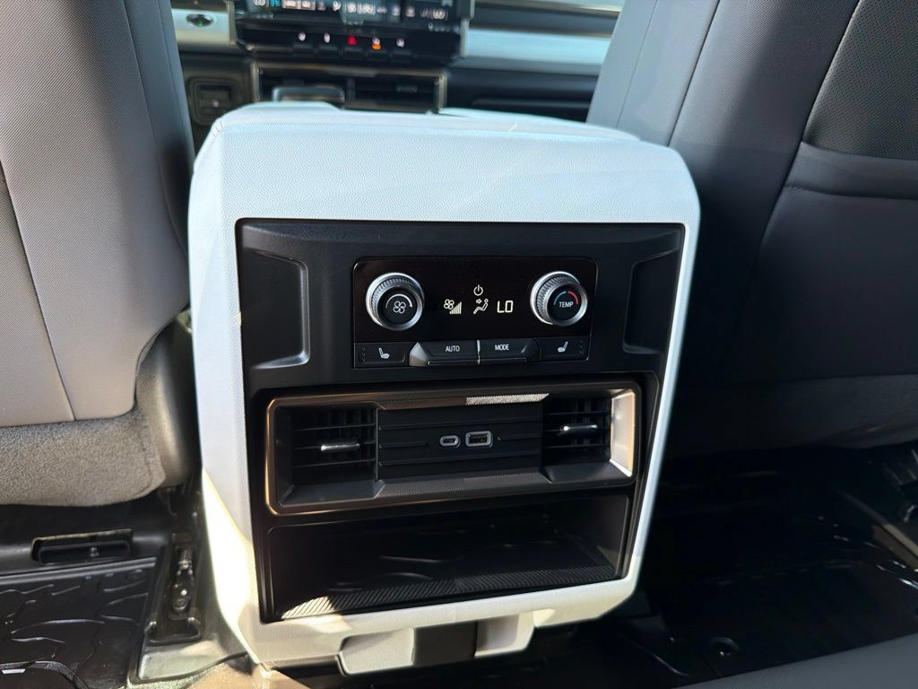 Used 2025 GMC Hummer EV 3X AWD/4WD image 31