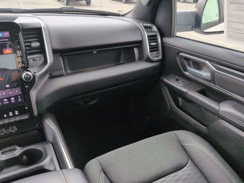 Used 2025 RAM 1500 Big Horn AWD/4WD image 17