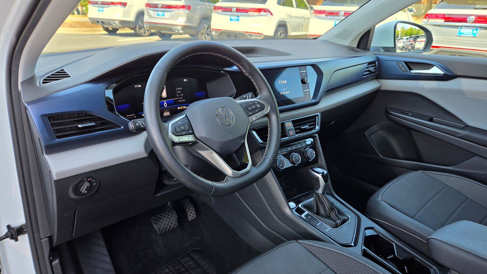 Certified 2023 Volkswagen Taos SE w/ Panoramic Sunroof Package FWD image 26
