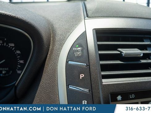 Used 2017 Lincoln MKC Select w/ Lincoln MKC Climate Package FWD image 8