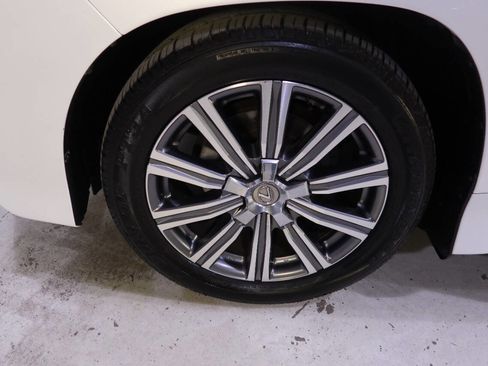 Used 2017 Lexus LX 570 4WD image 10