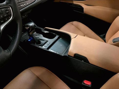 Used 2023 Lexus ES 300h w/ Premium Package image 19