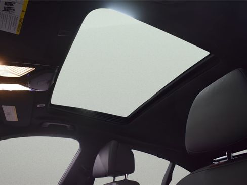 Used 2019 BMW M550i xDrive w/ Premium Package 2 image 22