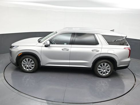 Used 2025 Hyundai Palisade SEL FWD image 17