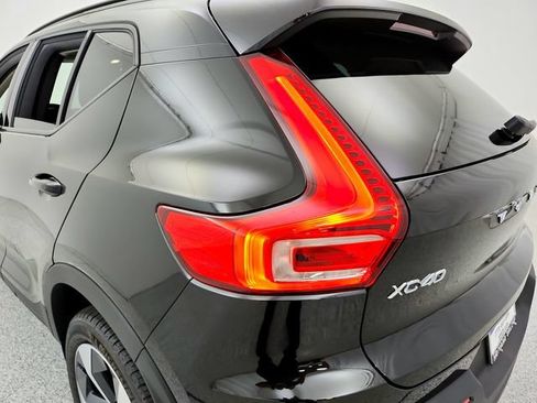 New 2026 Volvo XC40 B5 Plus w/ Protection Package Premier AWD/4WD image 28
