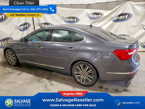 Used 2014 Kia Cadenza Premium w/ Luxury Package FWD image 3