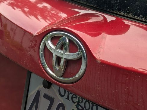 Used 2013 Toyota RAV4 XLE image 5