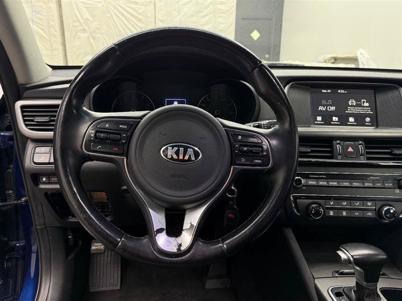 Used 2018 Kia Optima S w/ Panoramic Sunroof Package FWD image 11