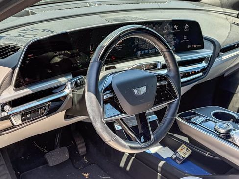 Certified 2024 Cadillac Lyriq Luxury RWD image 6