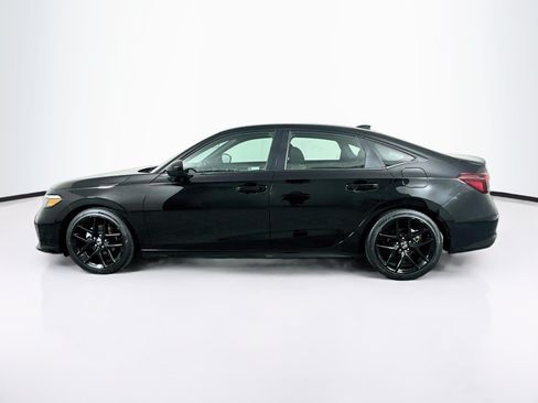 Used 2025 Honda Civic Sport image 4