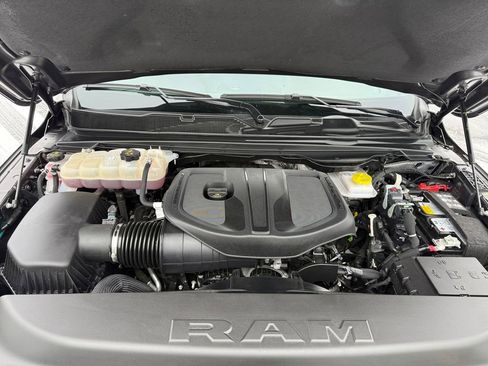 Used 2025 RAM 1500 Big Horn image 32