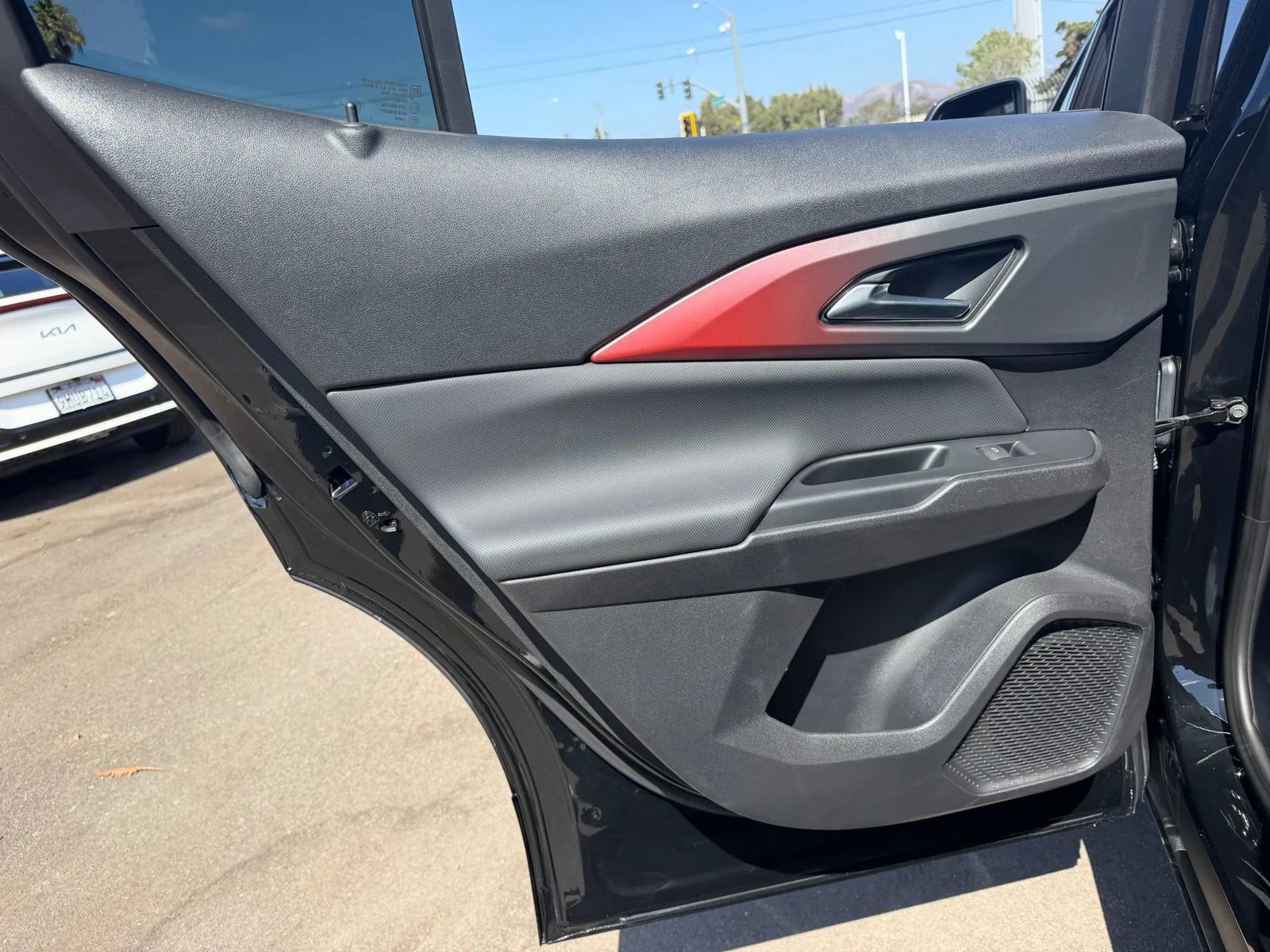 Used 2024 Chevrolet Equinox EV RS FWD image 29