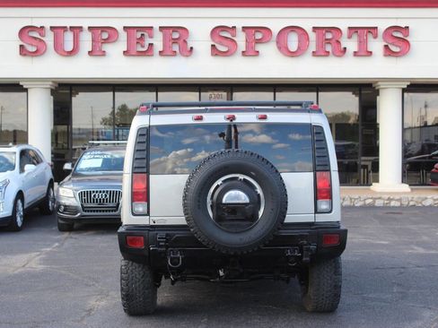 Used 2005 HUMMER H2 w/ Preferred Equipment Group AWD/4WD image 5