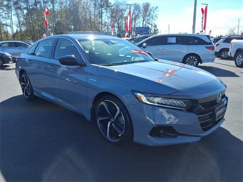 Used 2022 Honda Accord Sport image 1