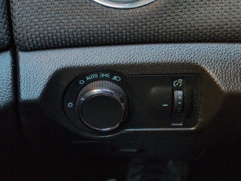 Used 2014 Chevrolet Cruze LT image 27