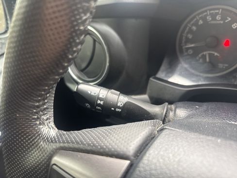 Used 2018 Toyota Tacoma TRD Sport image 20