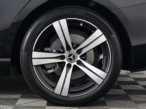 Used 2022 Mercedes-Benz C 300 Sedan image 16