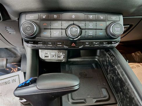 Used 2024 Dodge Durango R/T w/ Tow 'N Go Group AWD/4WD image 22
