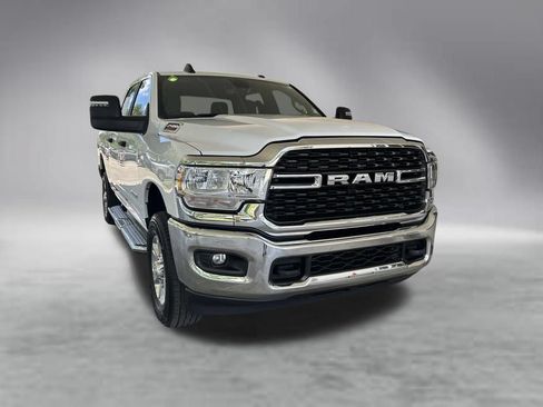 Used 2024 RAM 2500 Big Horn AWD/4WD image 2