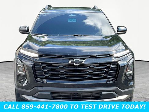 Used 2025 Chevrolet Equinox LT w/ Convenience Package II AWD/4WD image 2