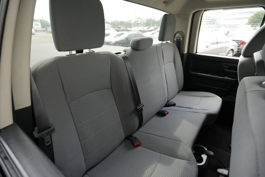 Used 2014 RAM 1500 Express AWD/4WD image 26