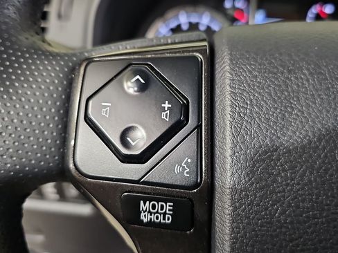 Used 2024 Toyota 4Runner TRD Off-Road Premium w/ Moonroof Package AWD/4WD image 19