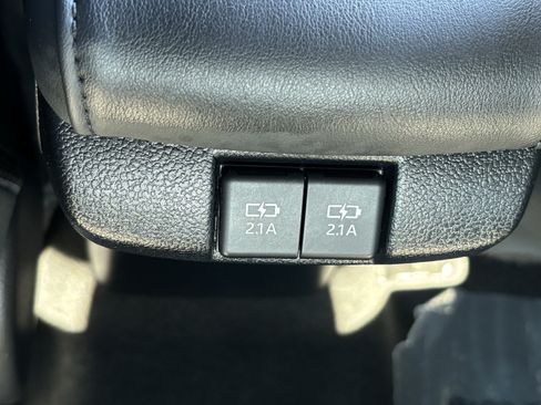 Used 2021 Toyota Prius Prime Limited FWD image 21