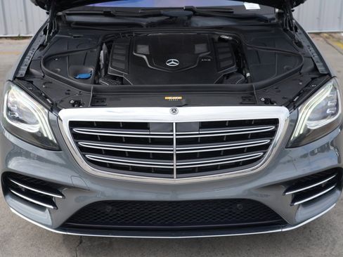 Used 2018 Mercedes-Benz S 560 Sedan image 7