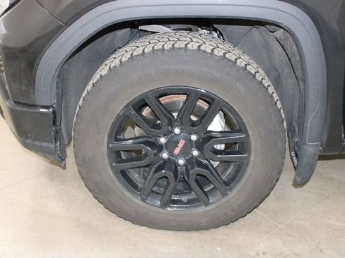 Used 2023 GMC Sierra 1500 Elevation image 36