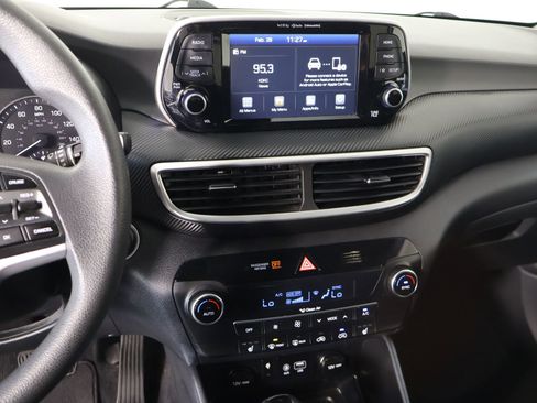Used 2019 Hyundai Tucson Sport image 5