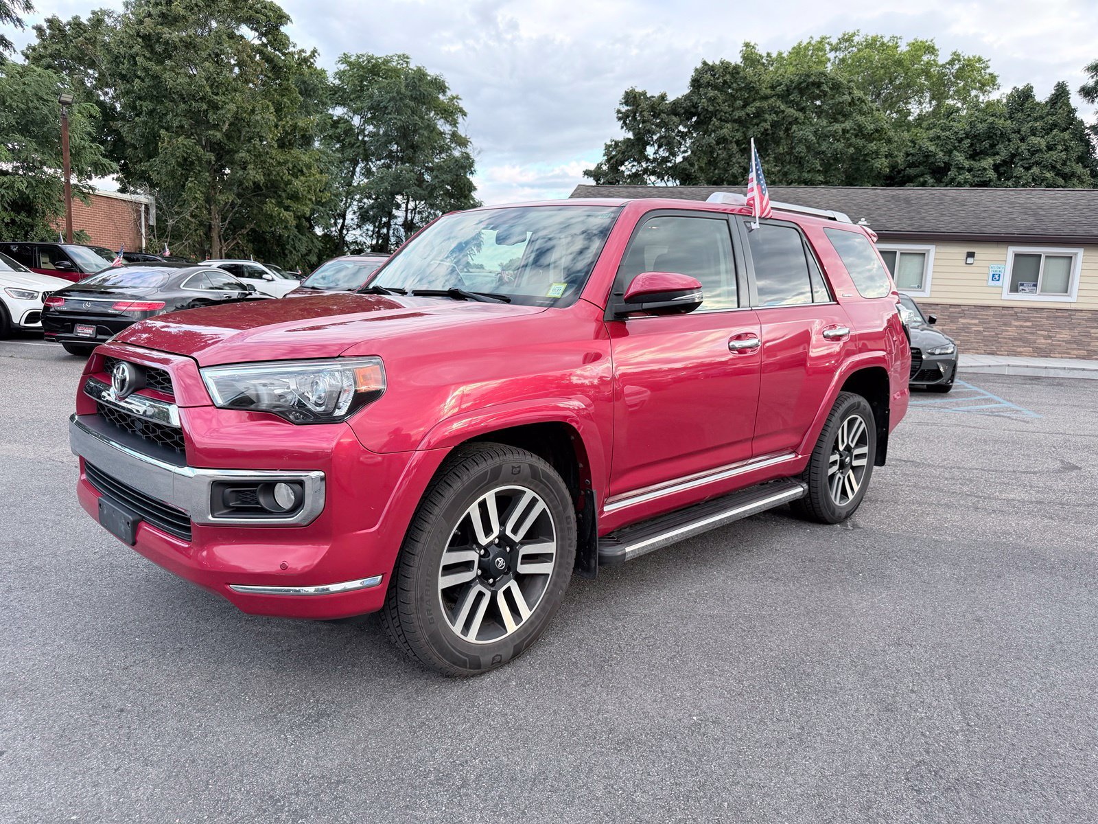 Used 2017 Toyota 4Runner Limited AWD/4WD image 29