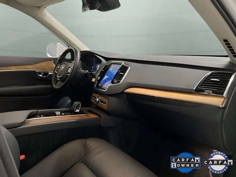 Used 2025 Volvo XC90 B6 Plus image 25